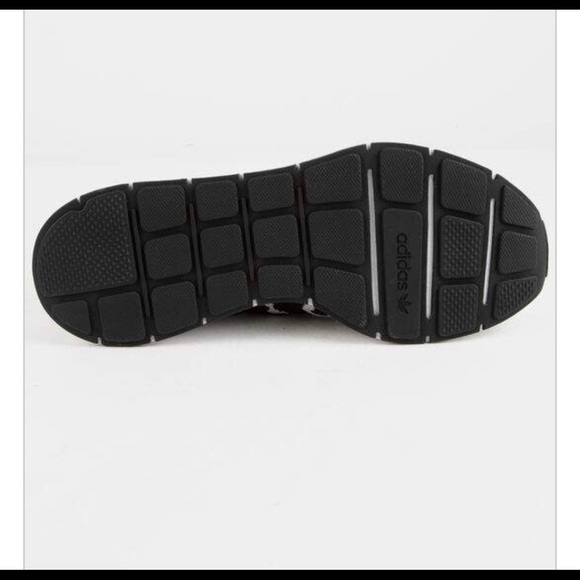 Adidas Swift Run Leopard/Cheetah Shoes - Picture 6 of 7